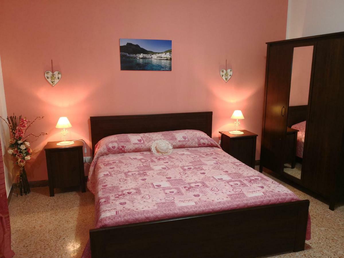 Isole Egadi Bed & Breakfast Trapani Exterior photo